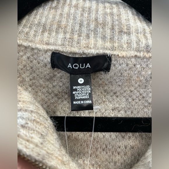 Aqua Bloomingdale’s Camo Print Tan Quarter Zip Sweater Medium NWT - Picture 4 of 5